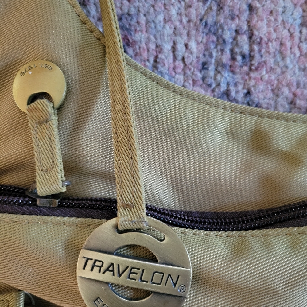 Travelon Olive Crossbody Bag - Picture 3 of 4
